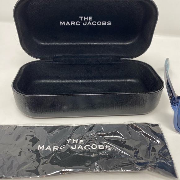 Women’s Marc Jacob’s Blue 526/S Sunglasses - Picture 3 of 8